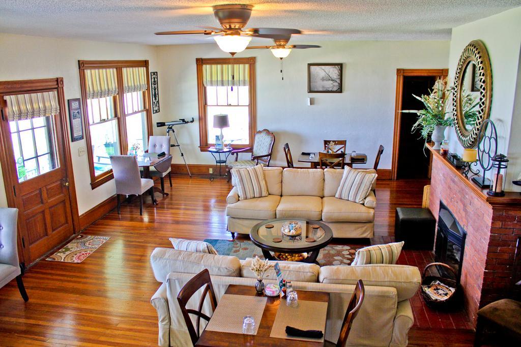 Night Swan Intracoastal Bed & Breakfast 新士麦那海滩 外观 照片