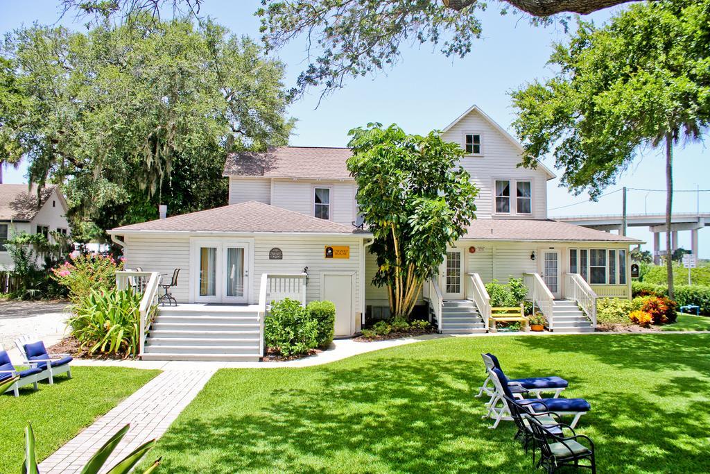 Night Swan Intracoastal Bed & Breakfast 新士麦那海滩 外观 照片