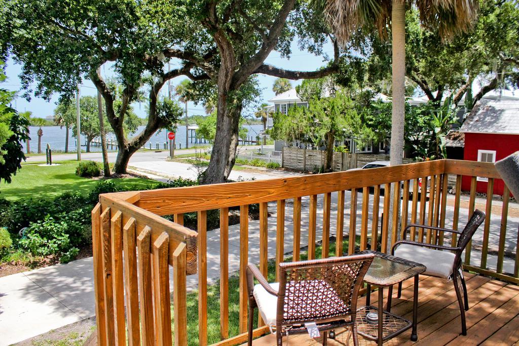 Night Swan Intracoastal Bed & Breakfast 新士麦那海滩 外观 照片