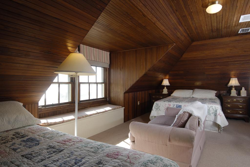 Night Swan Intracoastal Bed & Breakfast 新士麦那海滩 外观 照片